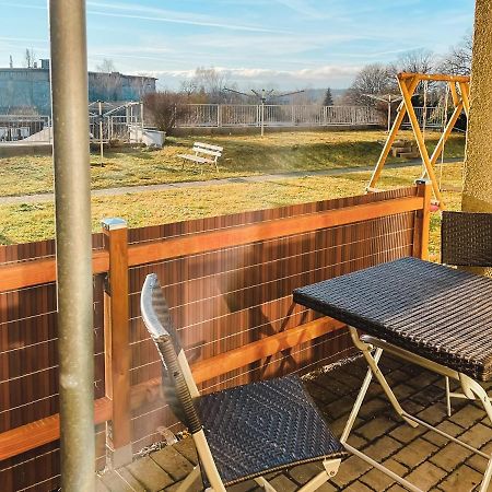 Schoene Wohnung, Eigene Terrasse, Privater Parkplatz, Wi-Fi, Waschmaschine, 3P Chemnitz Exteriör bild